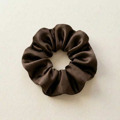 Velours Chignon – Le chignon qui tient, sans casser vos cheveux.